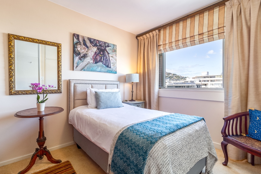 2 Bedroom Property for Sale in Sea Point Western Cape